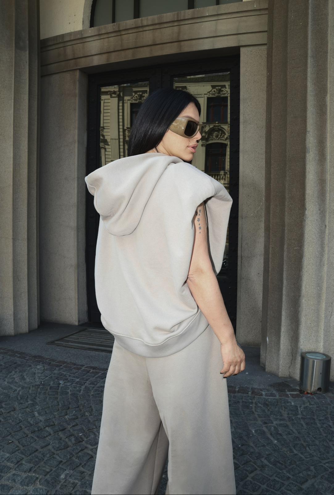 VEST 1