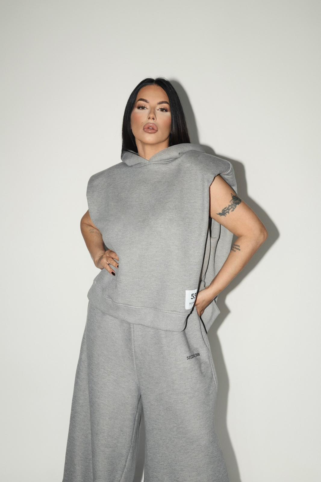 4 grey vest